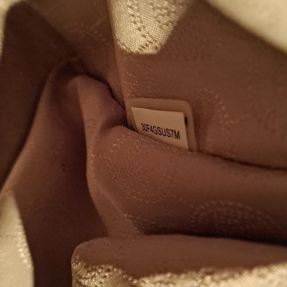 SOLD NEW Michael Kors Sutton Pale Gold Leather Satchel/CBwithTags - Picture 14 of 14